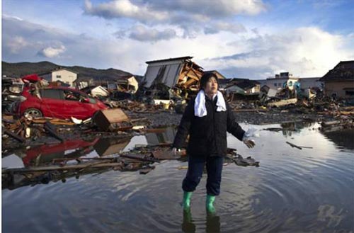 雅安地震感人的真實故事_雅安地震感人故事_雅安地震中的英雄故事