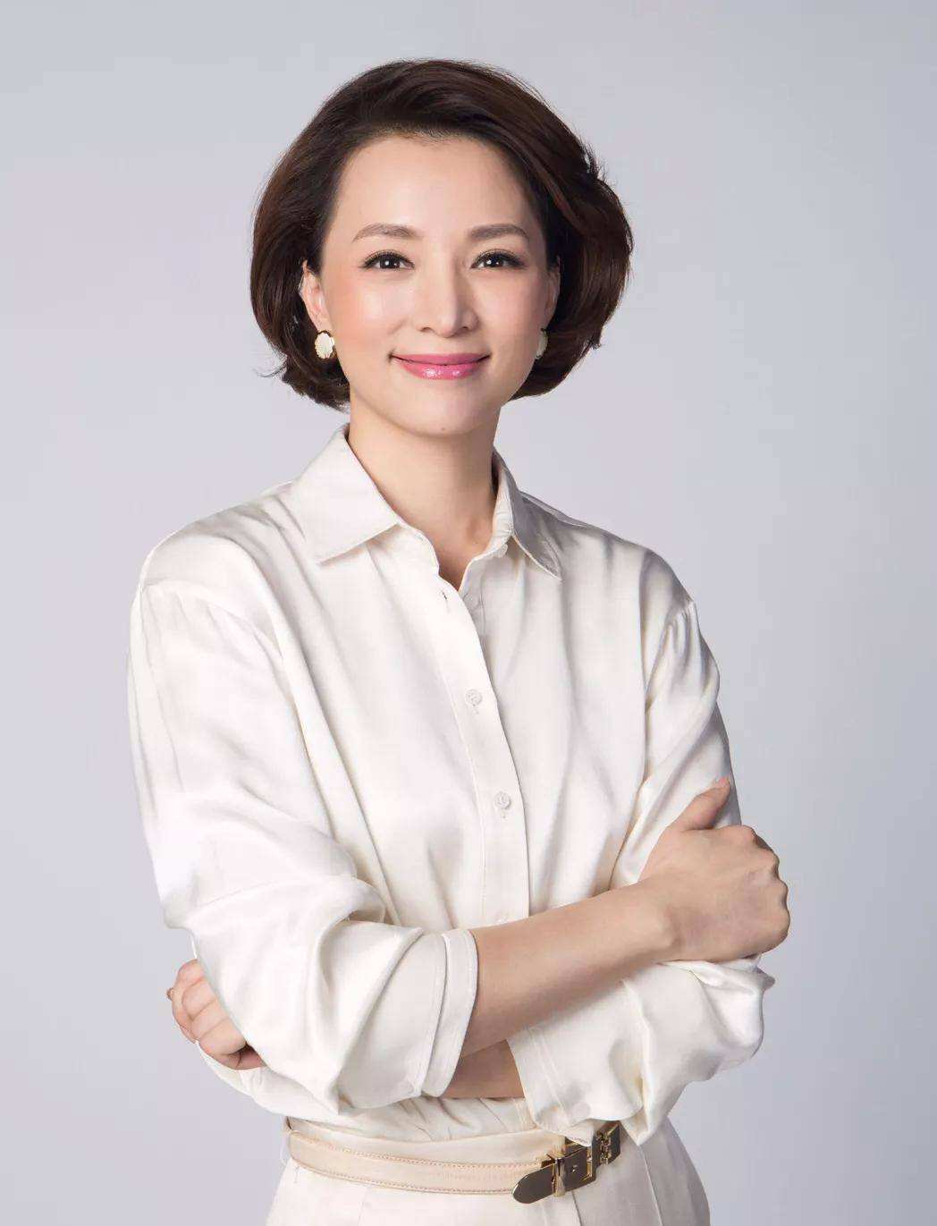 春晚央視董卿主持人是誰_董卿為什么不主持央視春晚了_春晚央視董卿主持的節目