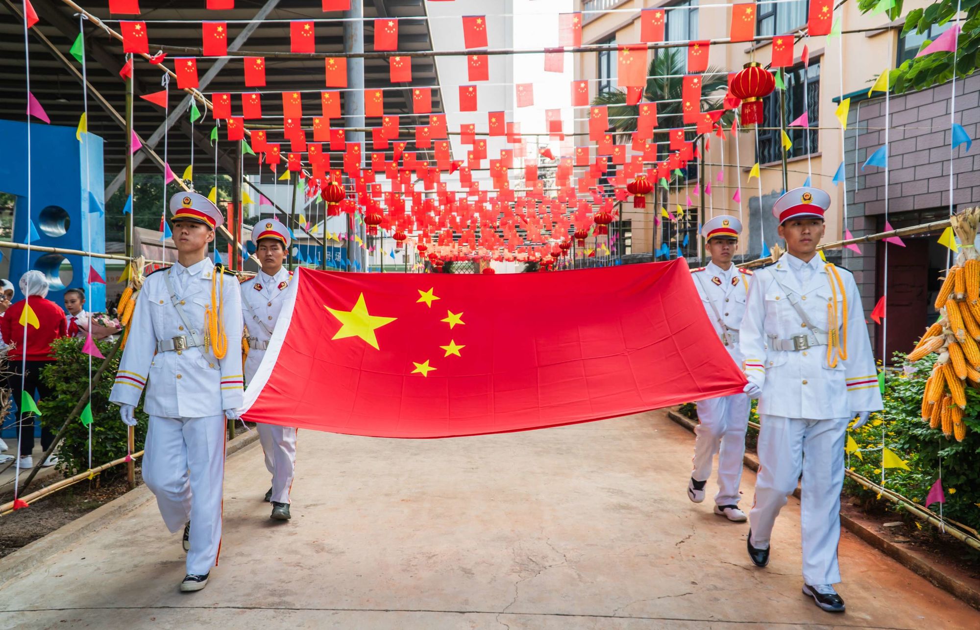 國旗敬禮的祝福語_關于向國旗敬禮的寄語_國旗寄語敬禮的句子
