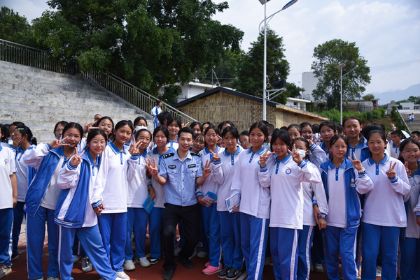 倫敦大學(xué)學(xué)院值得去嗎_倫敦大學(xué)都會學(xué)什么_倫敦都會大學(xué)