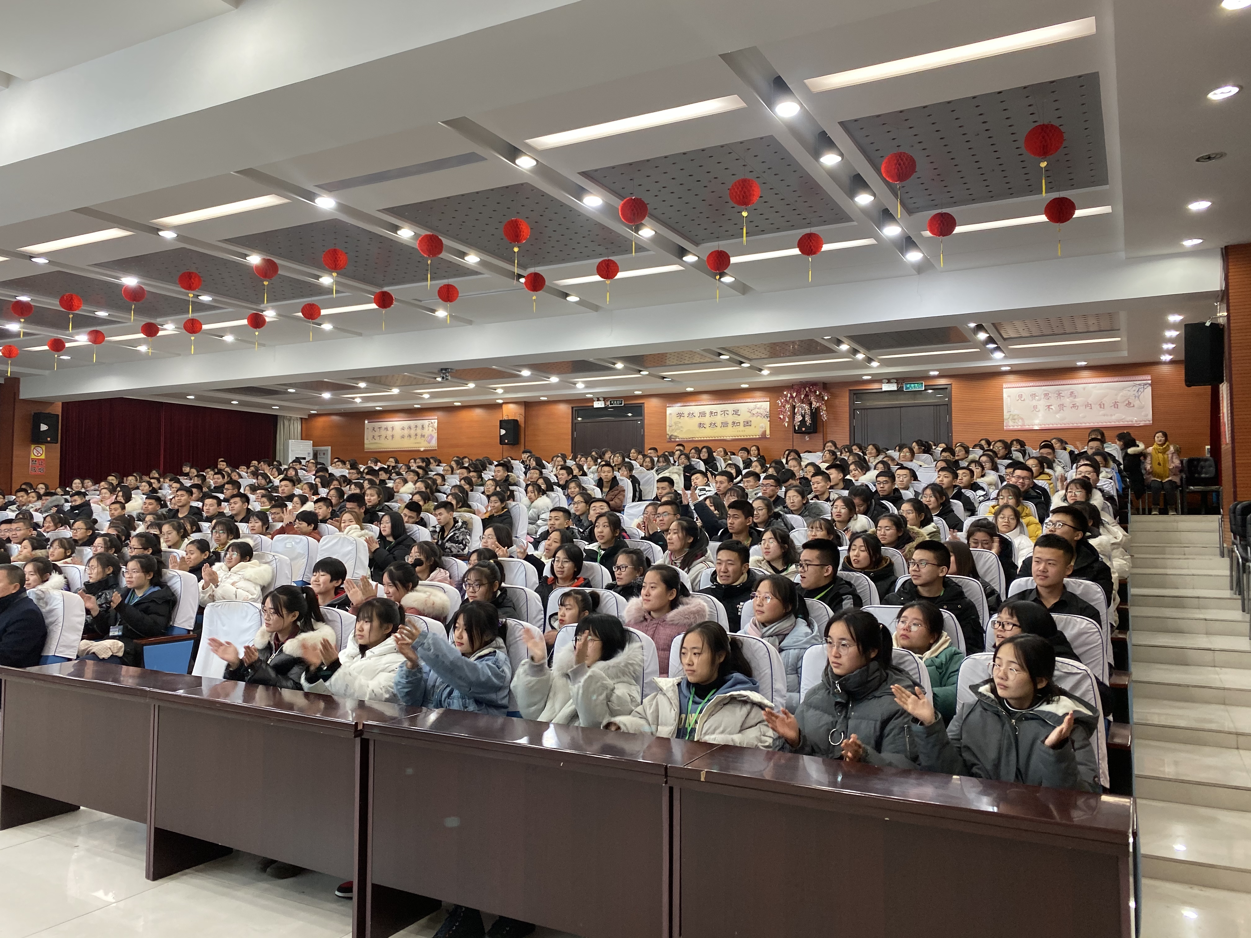 武漢學校技術老師招聘_武漢技術學校_武漢的技術學校