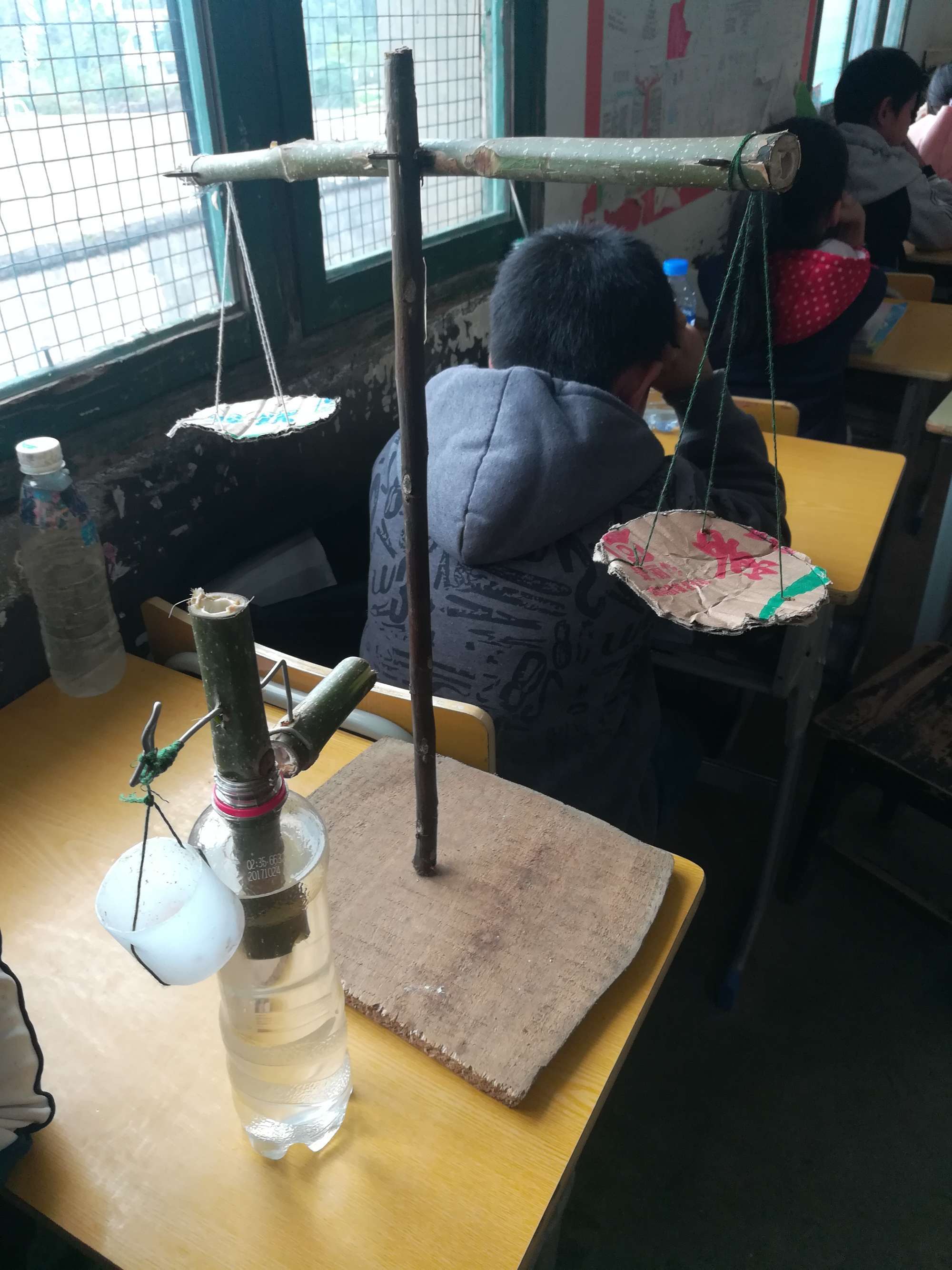 廢變寶做的小制作_變廢物寶小制作_變廢為寶的小制作