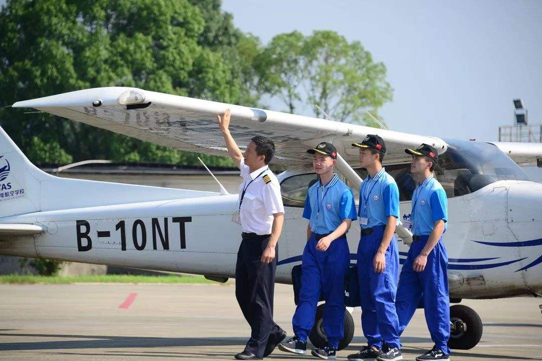海軍航空大學工程學院_海軍航空工程學院招生簡章_海軍航空工程學院