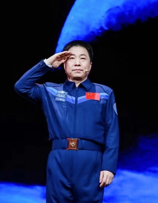 太空楊利偉視頻_太空楊利偉看到了什么_楊利偉的太空一日