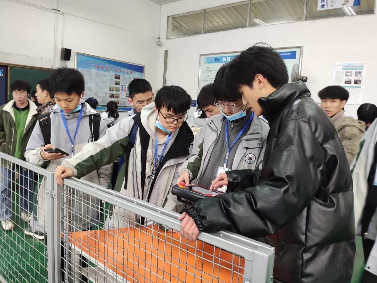 都市職業技術學院_都市職業學院是專科還是本科_成都市職業技術學校