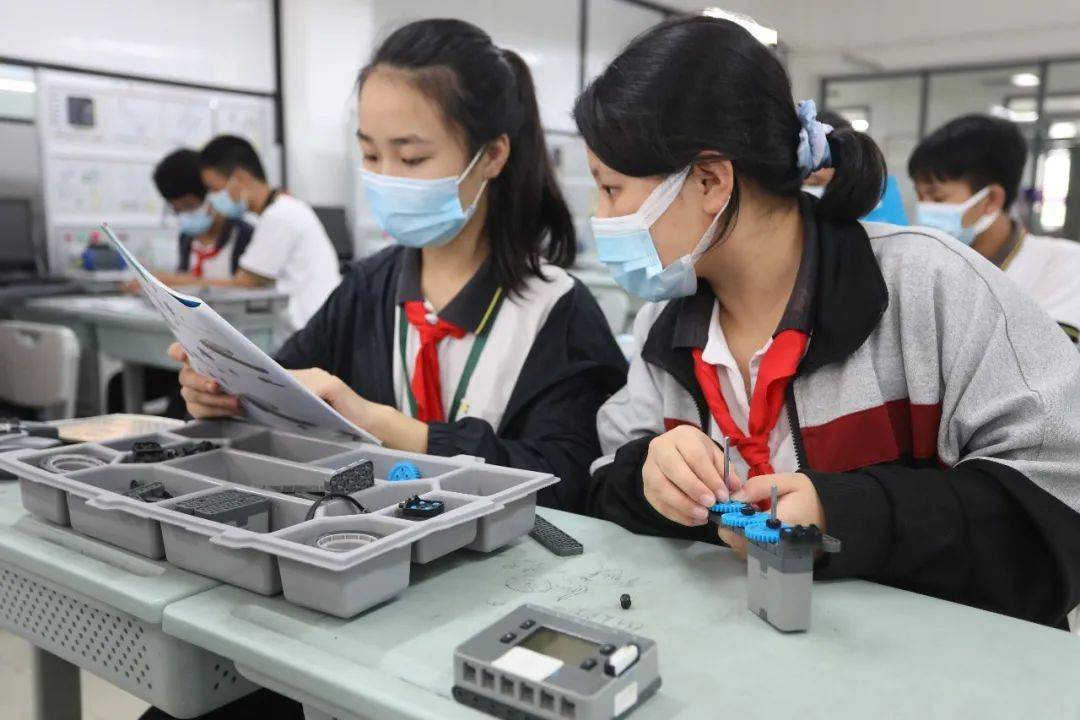 芒市職業教育中心官網_芒市職業教育中心招生簡章_芒市職業教育中心學校