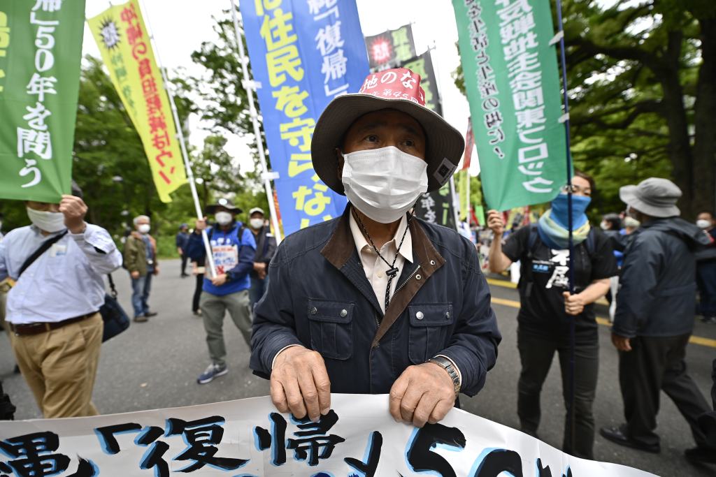美國呼吁公民回國中國怎么回復_美國呼吁公民回國_呼吁回國公民美國英語作文