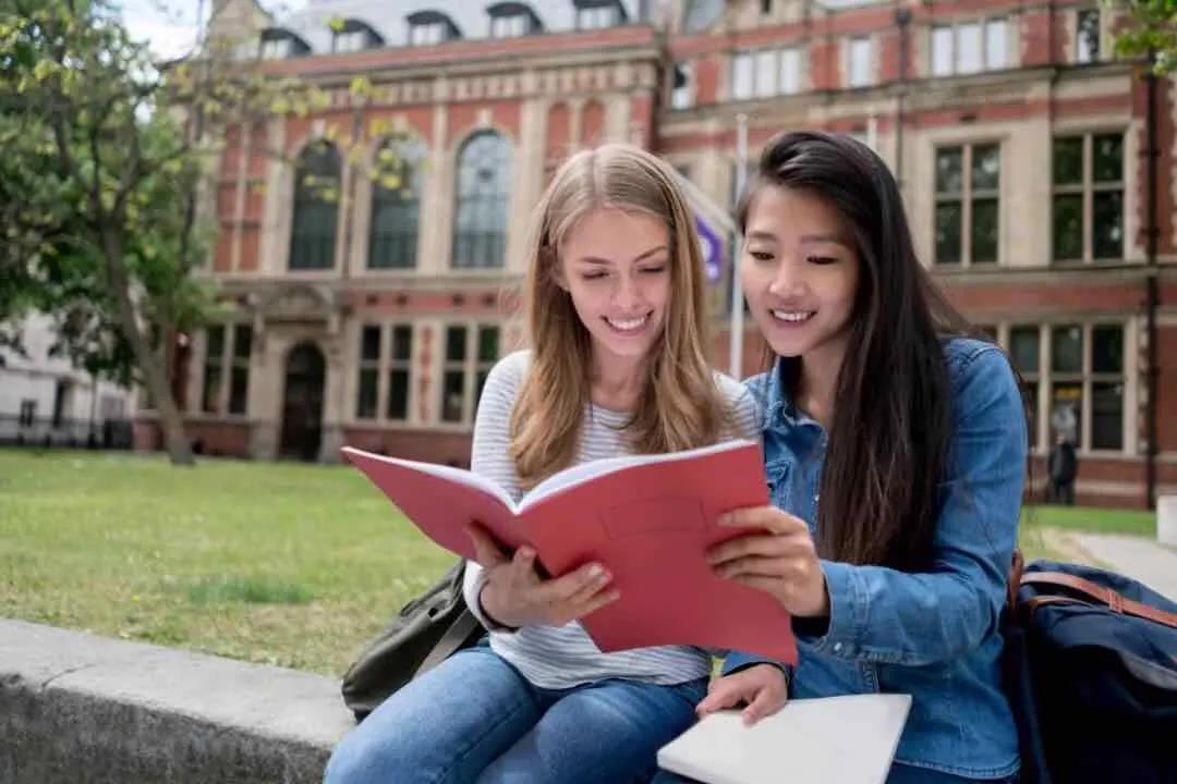 出國留學英語專業選什么專業好_英語專業出國留學_出國留學英語專業跨物流