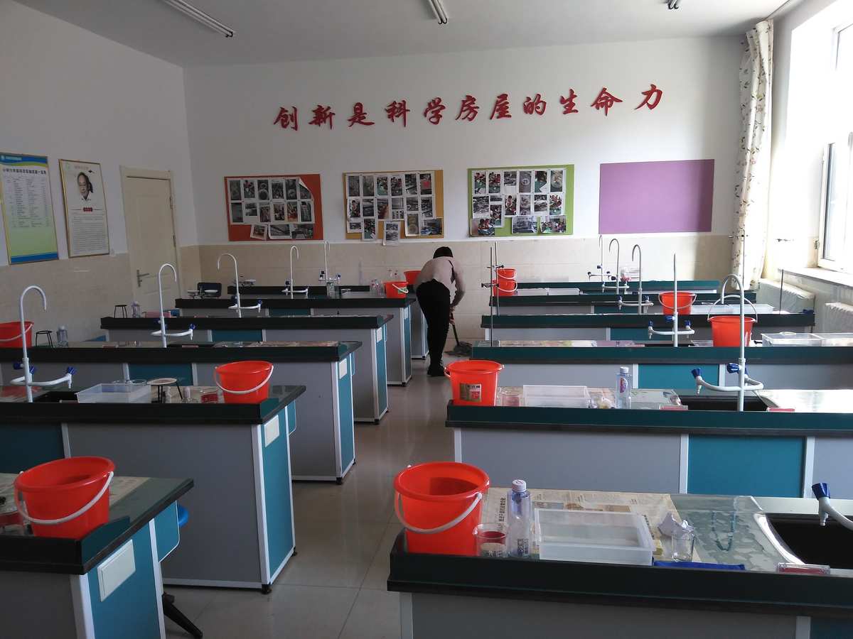小學實驗室工作總結范文_小學實驗室第一學期工作總結_小學實驗室工作總結