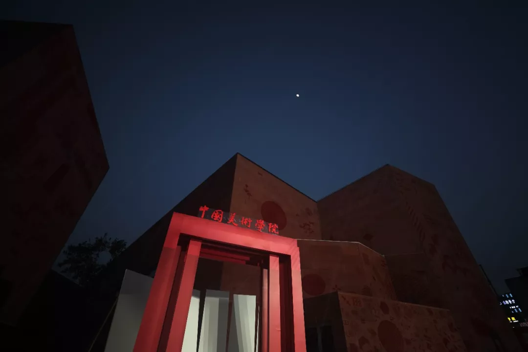 萊切美術(shù)學(xué)院_萊切美術(shù)學(xué)院好考嗎_萊切美院世界排名
