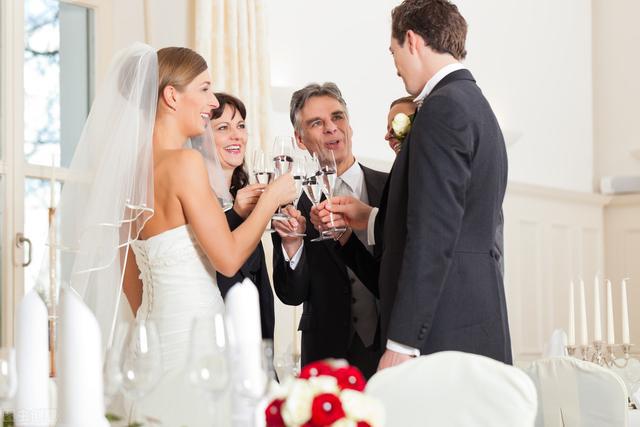 愛爾蘭結婚儀式_愛爾蘭結婚的地方叫什么_在愛爾蘭結婚