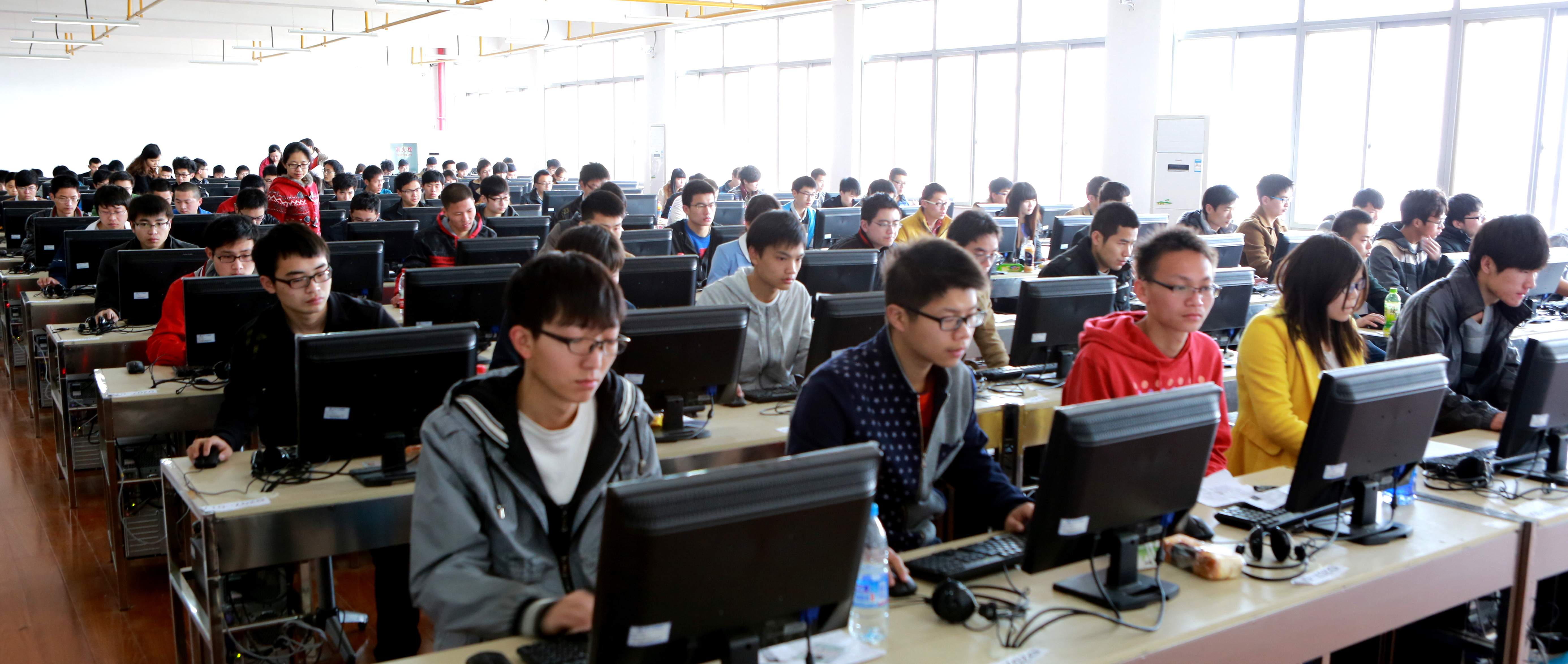 西北大學軟件技術職業(yè)學院_西北大學軟件學院_西北大學軟件職業(yè)技術學院官網(wǎng)