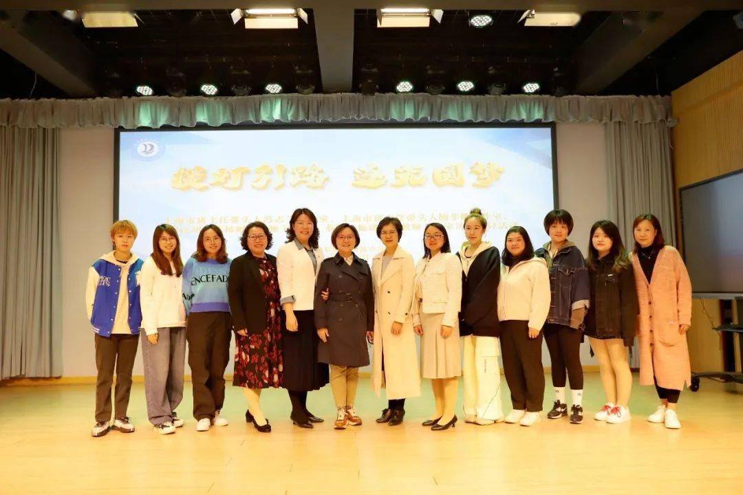 封閉式寄宿學校對學生好還是壞_封閉式小學寄宿學校_全封閉式寄宿小學