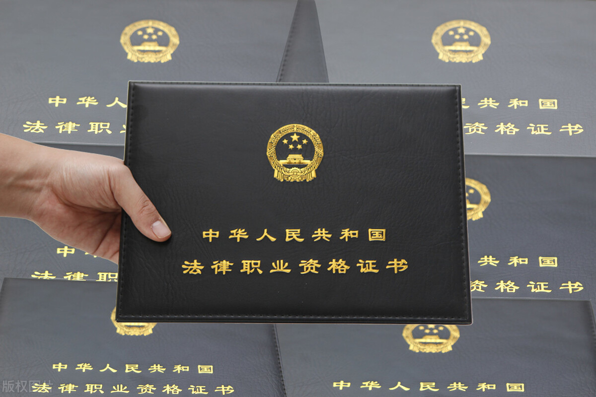 國外法學院怎么申請_國際生如何申請美國法學院校_國外法學院本科