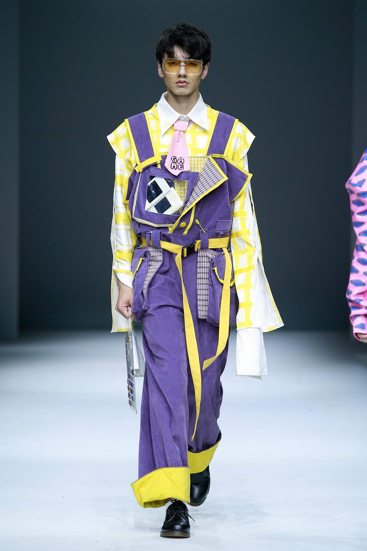 留學服裝設計專業研究生_服裝設計學院留學機構_服裝設計藝術留學培訓