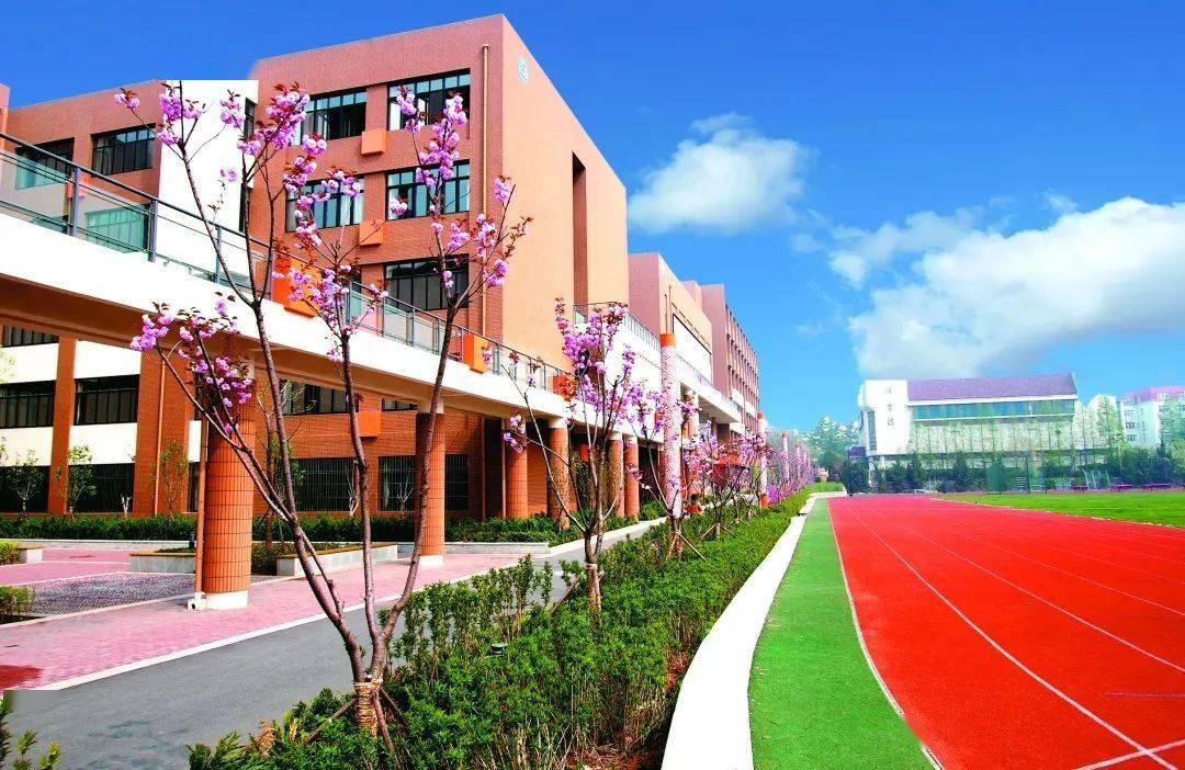 青島電子學(xué)校市南校區(qū)官網(wǎng)_青島電子學(xué)校南校_青島電子學(xué)校市南