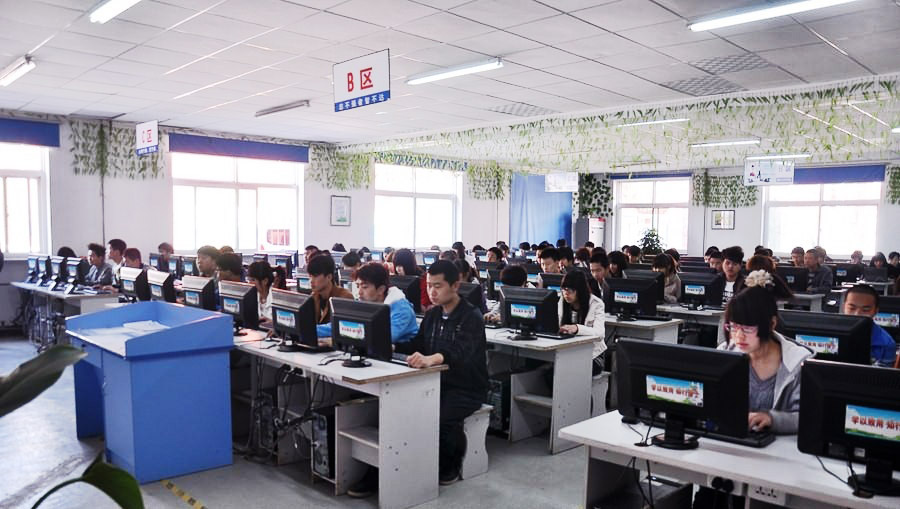 商務(wù)電子專業(yè)就業(yè)方向_商務(wù)排名電子專業(yè)大學(xué)_電子商務(wù)專業(yè)排名