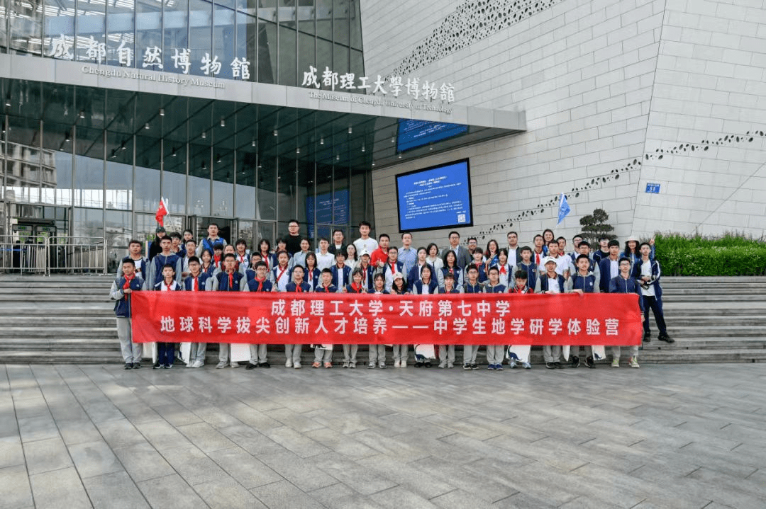 新加坡五所理工學(xué)院_新加坡理工學(xué)院世界排名_新加坡理工學(xué)院學(xué)費(fèi)