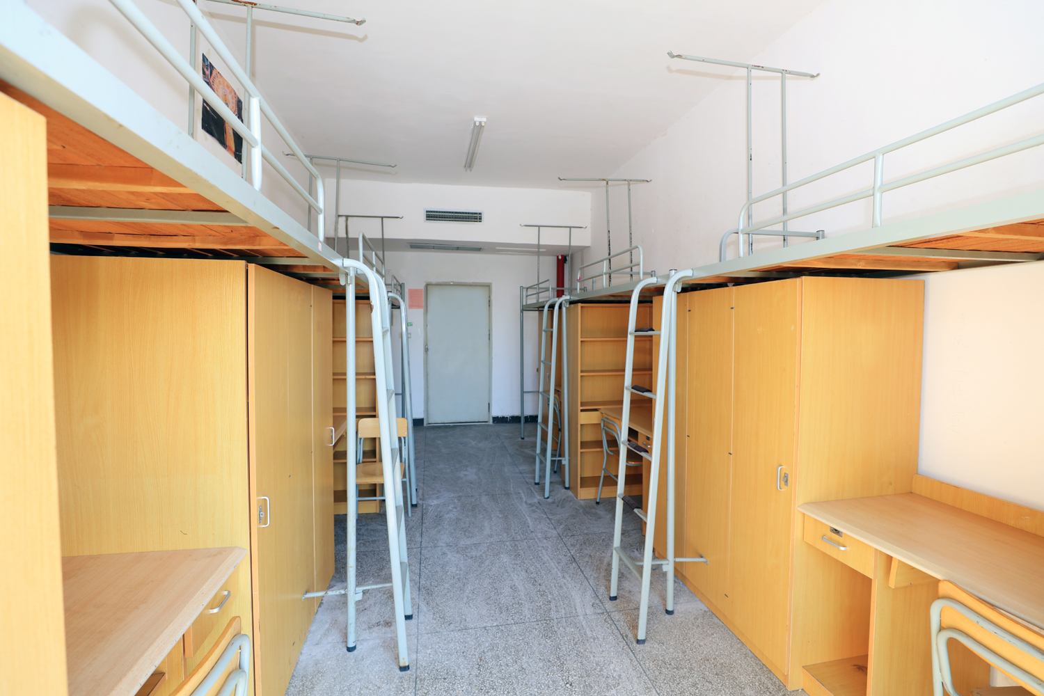 哈佛大學宿舍內部圖_哈佛大學的宿舍_哈佛大學宿舍