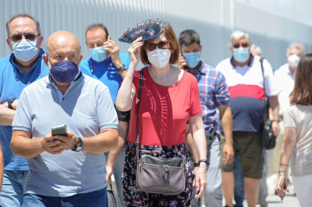 疫情開始_新冠疫情爆發開始時間是幾號_專家稱英國第三波疫情已經開始(三個好消息,新冠疫情即將結束)