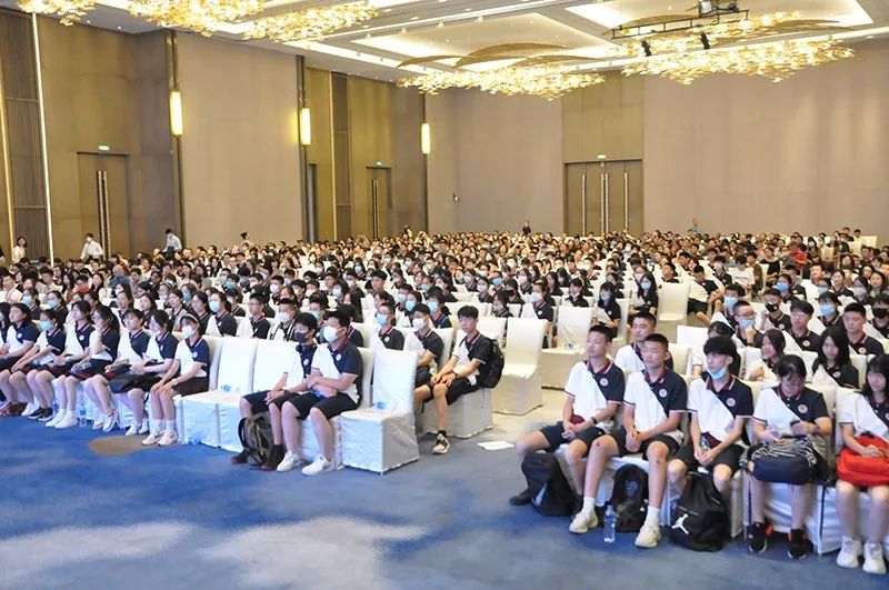 國際學校的學費_學費國際學校怎么交_國際學校一年學費多少