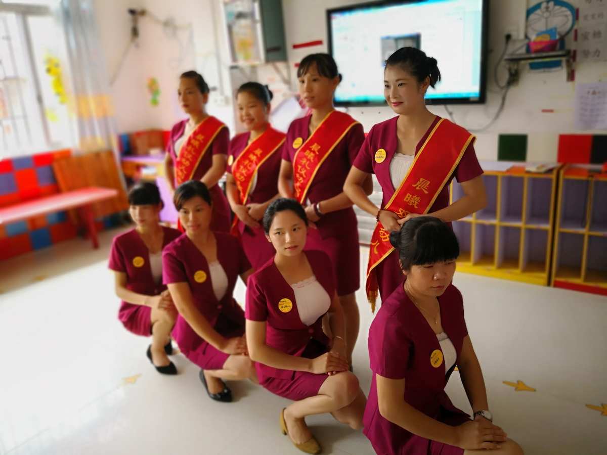 北京禮儀專修學(xué)院_禮儀培訓(xùn)學(xué)院_北京禮儀培訓(xùn)學(xué)校排名