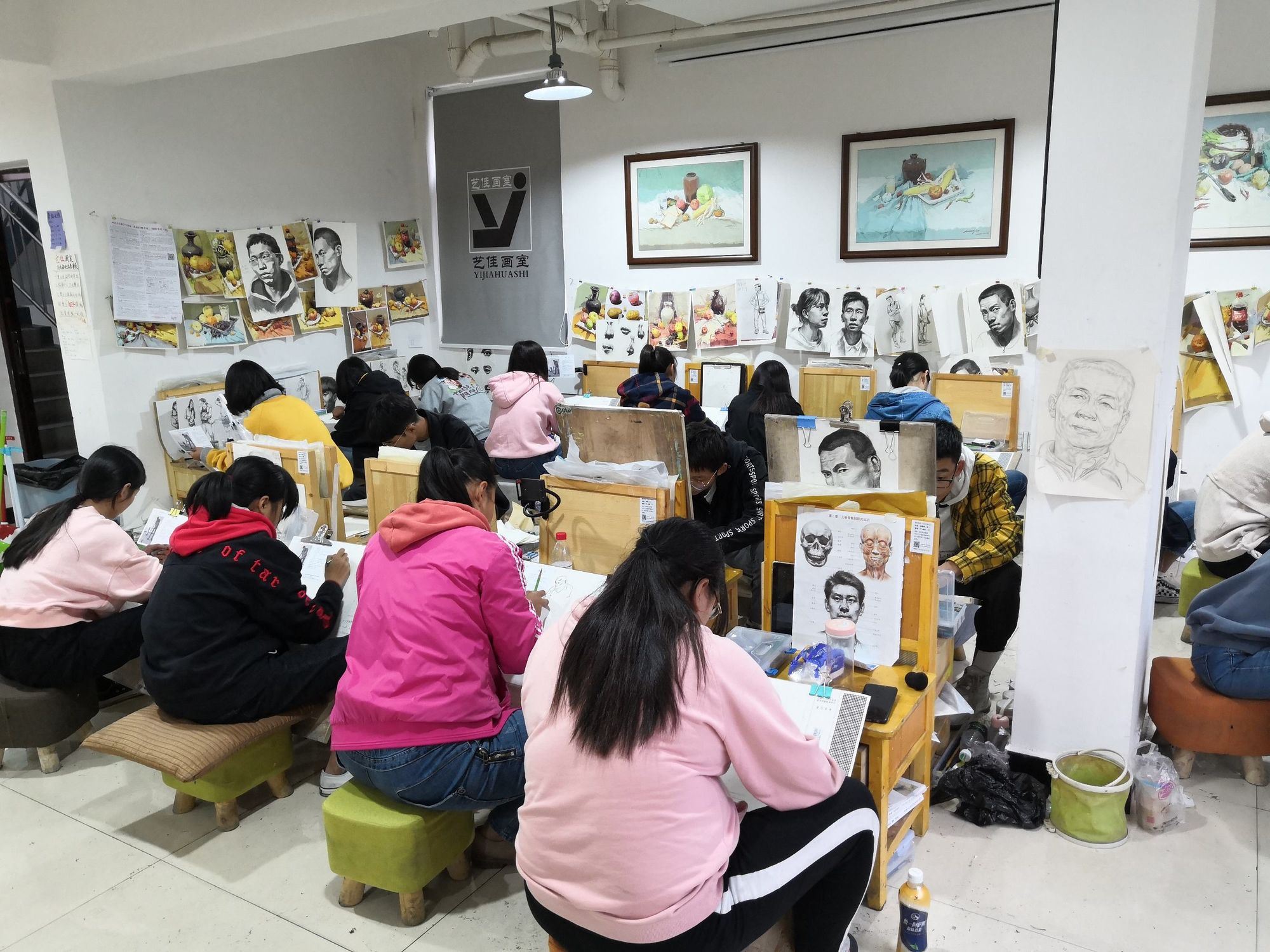 美術高考畫室哪家好_封閉式美術高考畫室_美術高考畫室