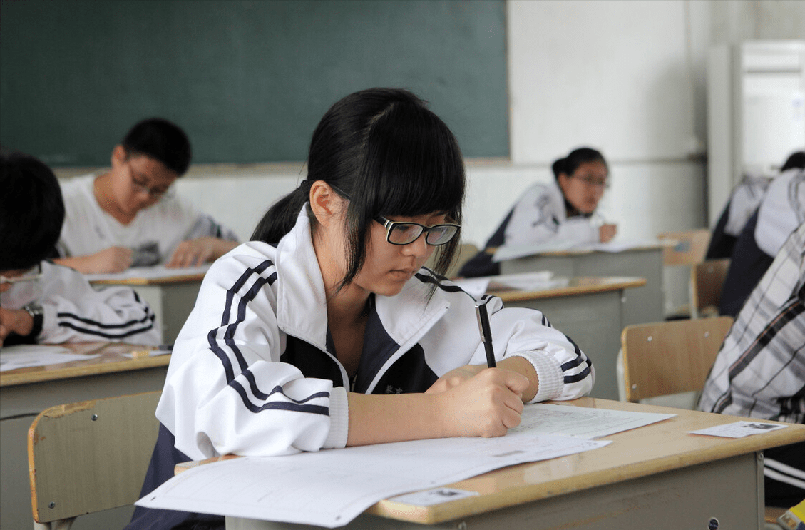 新加坡公費留學_公費新加坡國立大學_新加坡招收公費高中生