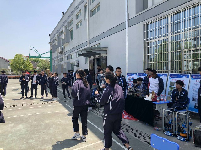 浙江諸暨技師學(xué)院官網(wǎng)_浙江諸暨技師學(xué)校管理嚴(yán)格嗎_浙江諸暨技師學(xué)院