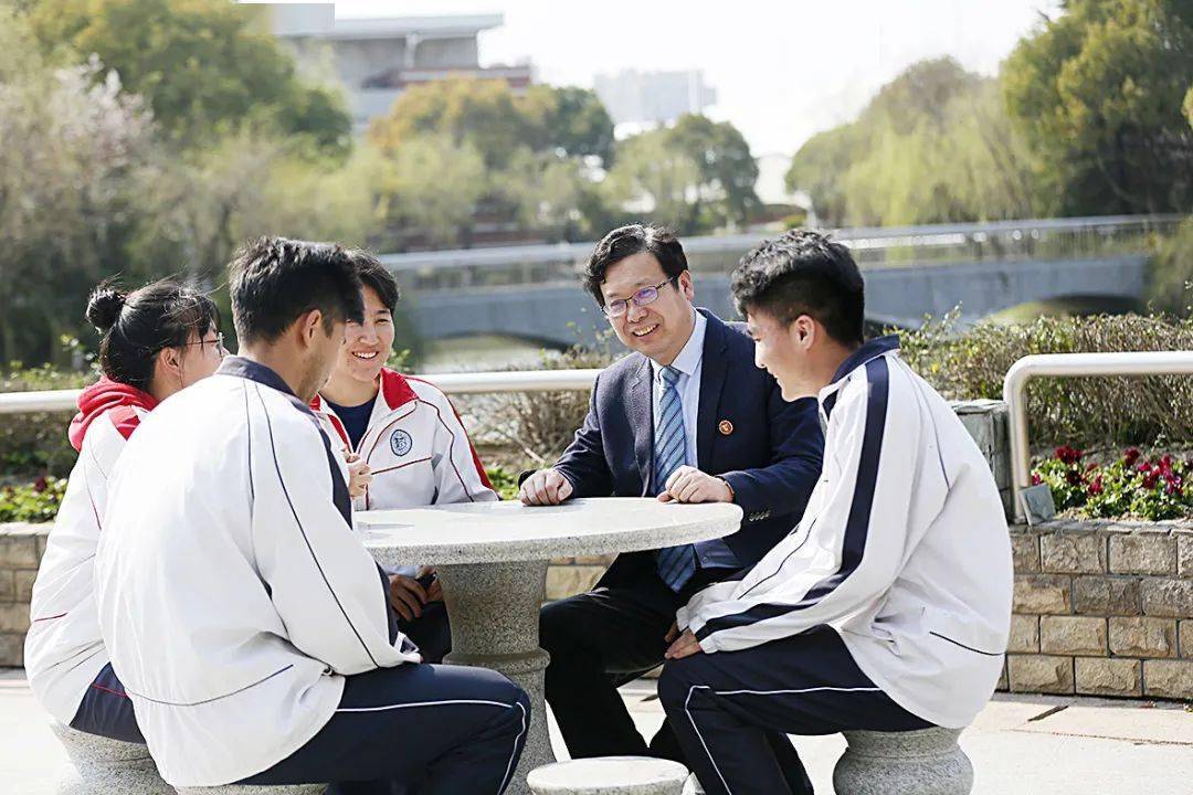 綠城育華學(xué)校logo_綠城育華學(xué)校學(xué)費(fèi)2020_綠城育華學(xué)校