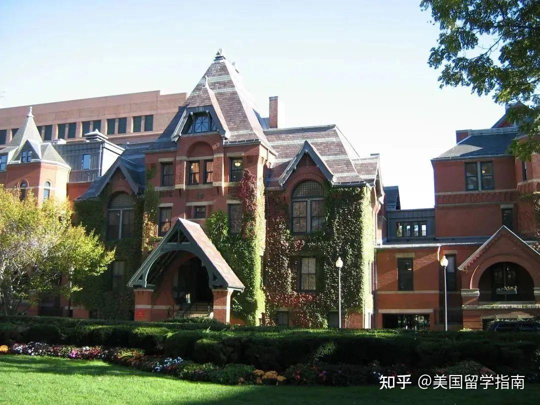 留學俄羅斯費用一年_去俄羅斯留學的費用_留學俄羅斯費用去哪里查
