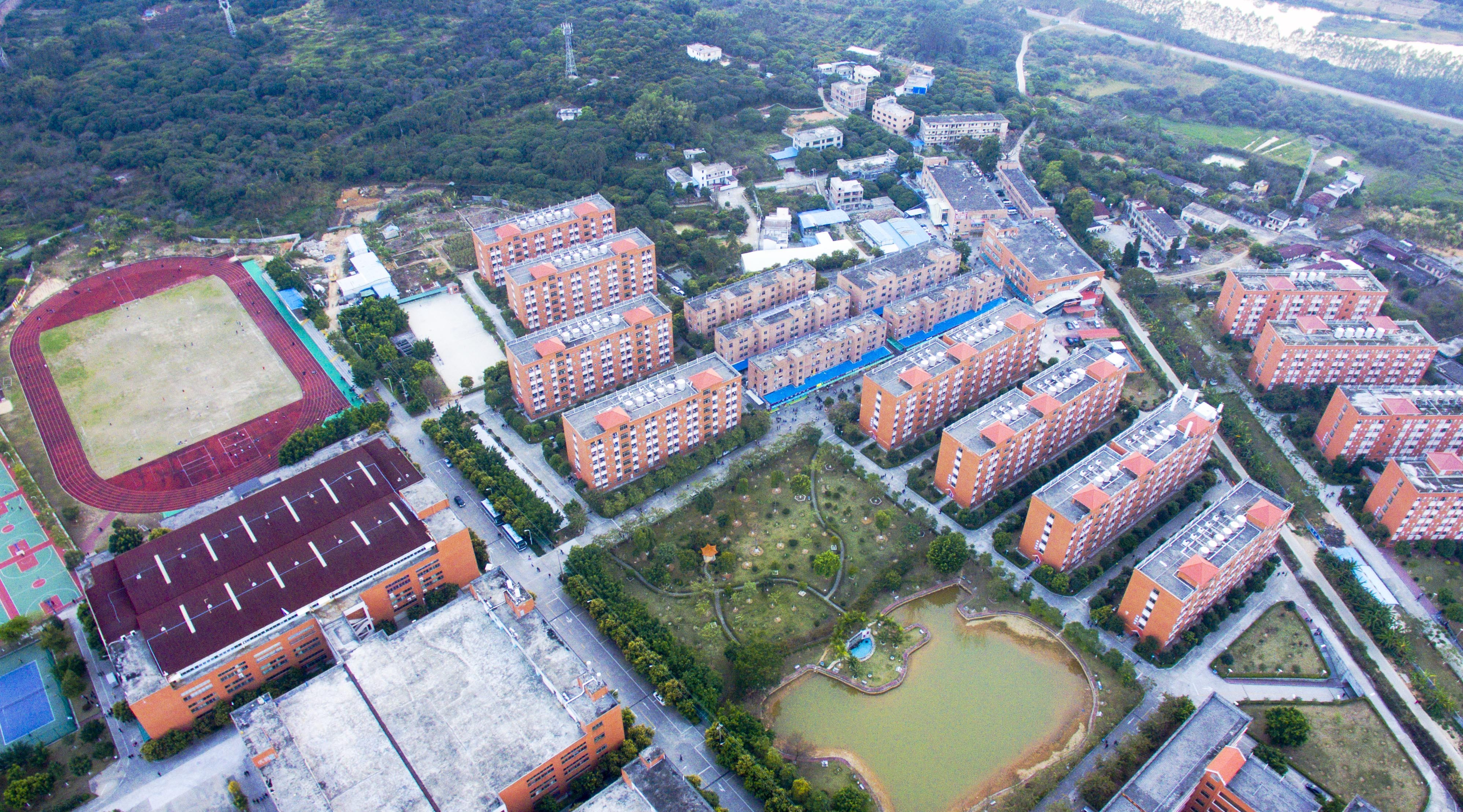 阿肯色理工學院_科技大學院_阿肯色科技大學