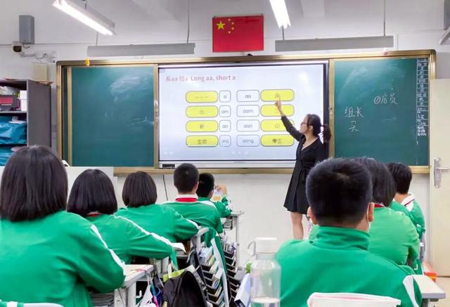 鄭州外語學校是幾本_鄭州外國語學_鄭州外語學校