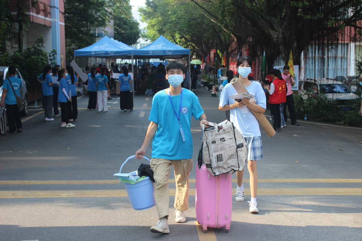 瀘州職業(yè)技術學院_瀘州職業(yè)技術學院學_瀘州職業(yè)技術學院院系介紹
