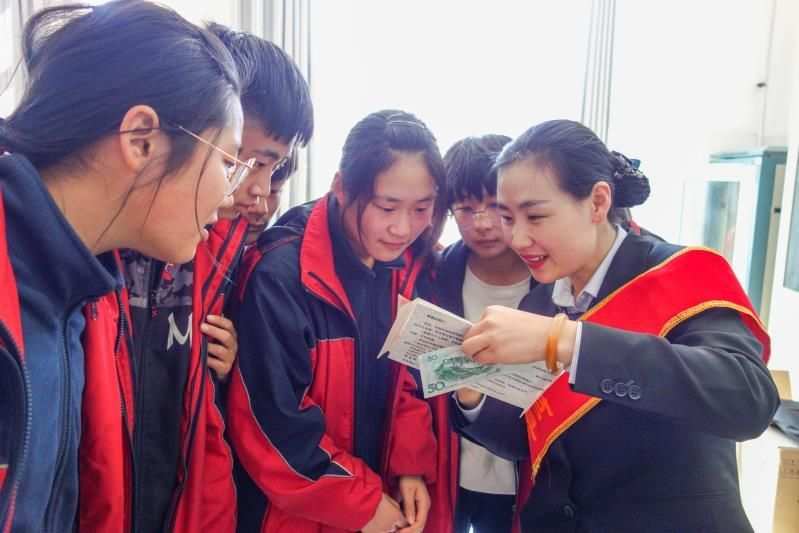 新加坡碩士留學_新加坡留學學費_新加坡初中生留學