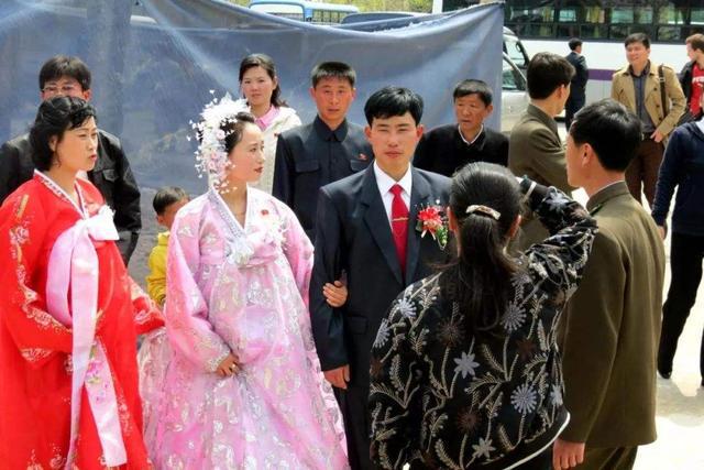 朝鮮族的擺桌風俗_朝鮮節日和風俗傳統_朝鮮族的風俗習慣