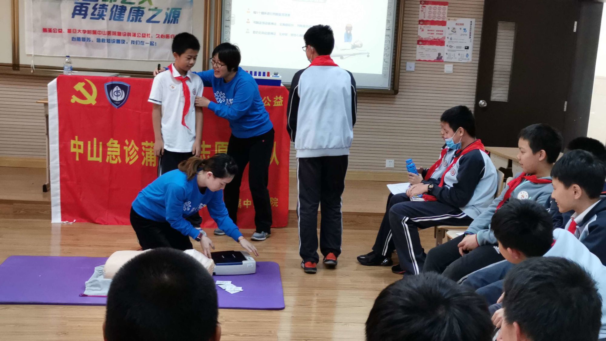申請新加坡法學院校_法學考研院校難度排名_2015法學院校排名
