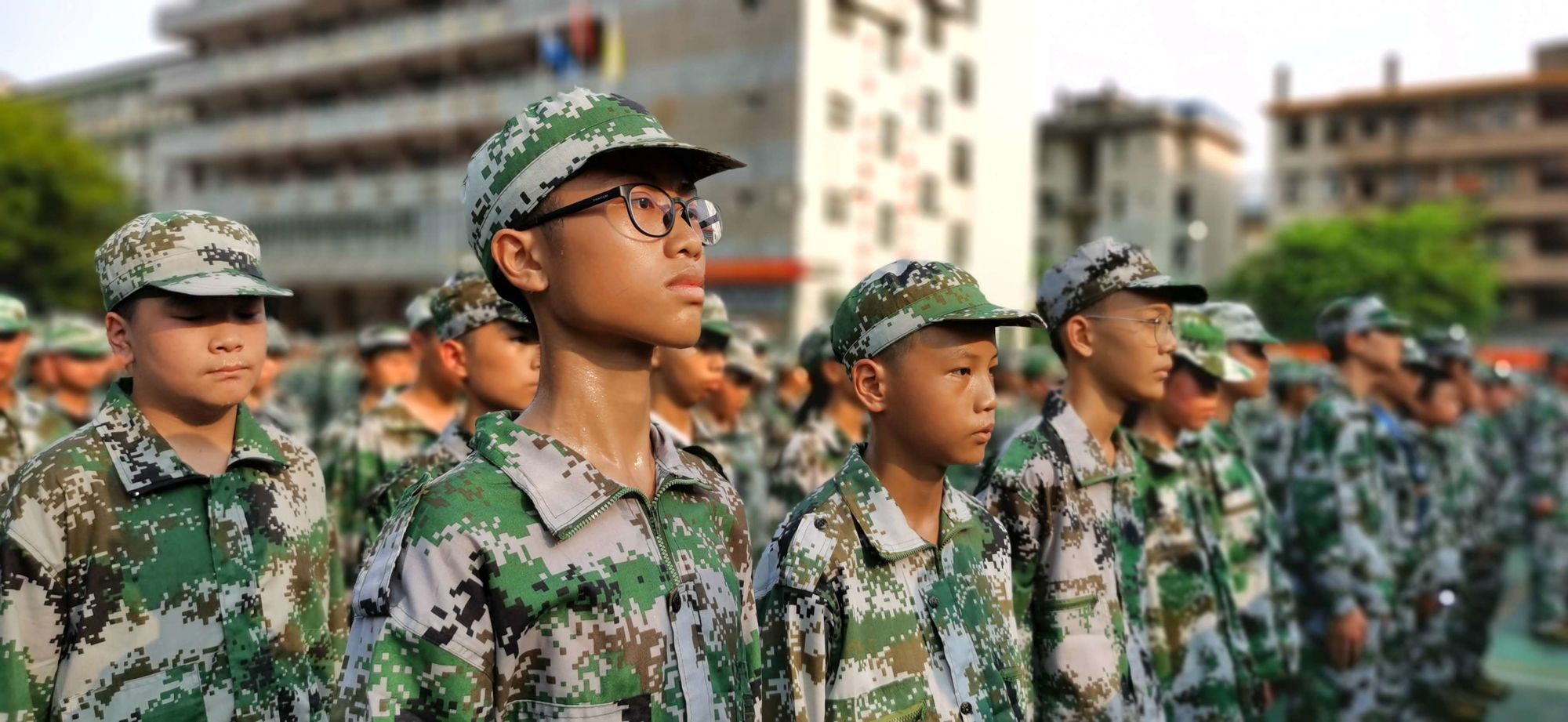 辣媽正傳張譯苦追孫儷親自伺候脫鞋是哪一集_軍訓的酸甜苦辣作文_訴說軍訓苦的詩