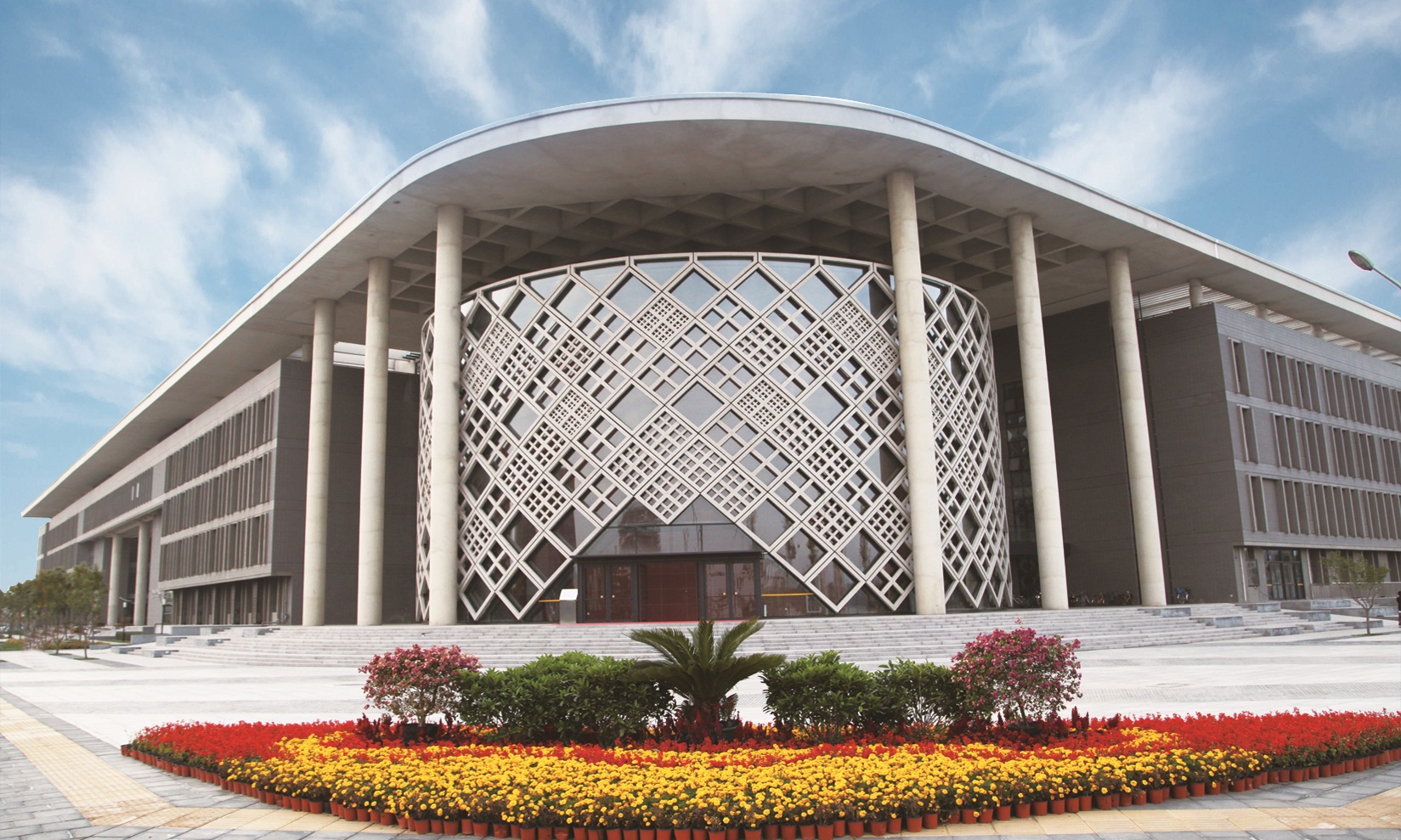 山東建筑大學(xué)為什么排名低_安徽建筑大學(xué)pk山東建筑大學(xué)_馬來西亞大學(xué)建筑學(xué)排名