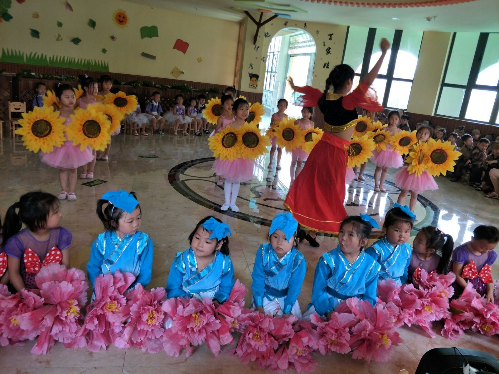六一紅鼻子節(jié)活動(dòng)_六一游戲節(jié)活動(dòng)方案_六一兒童節(jié)活動(dòng)游戲
