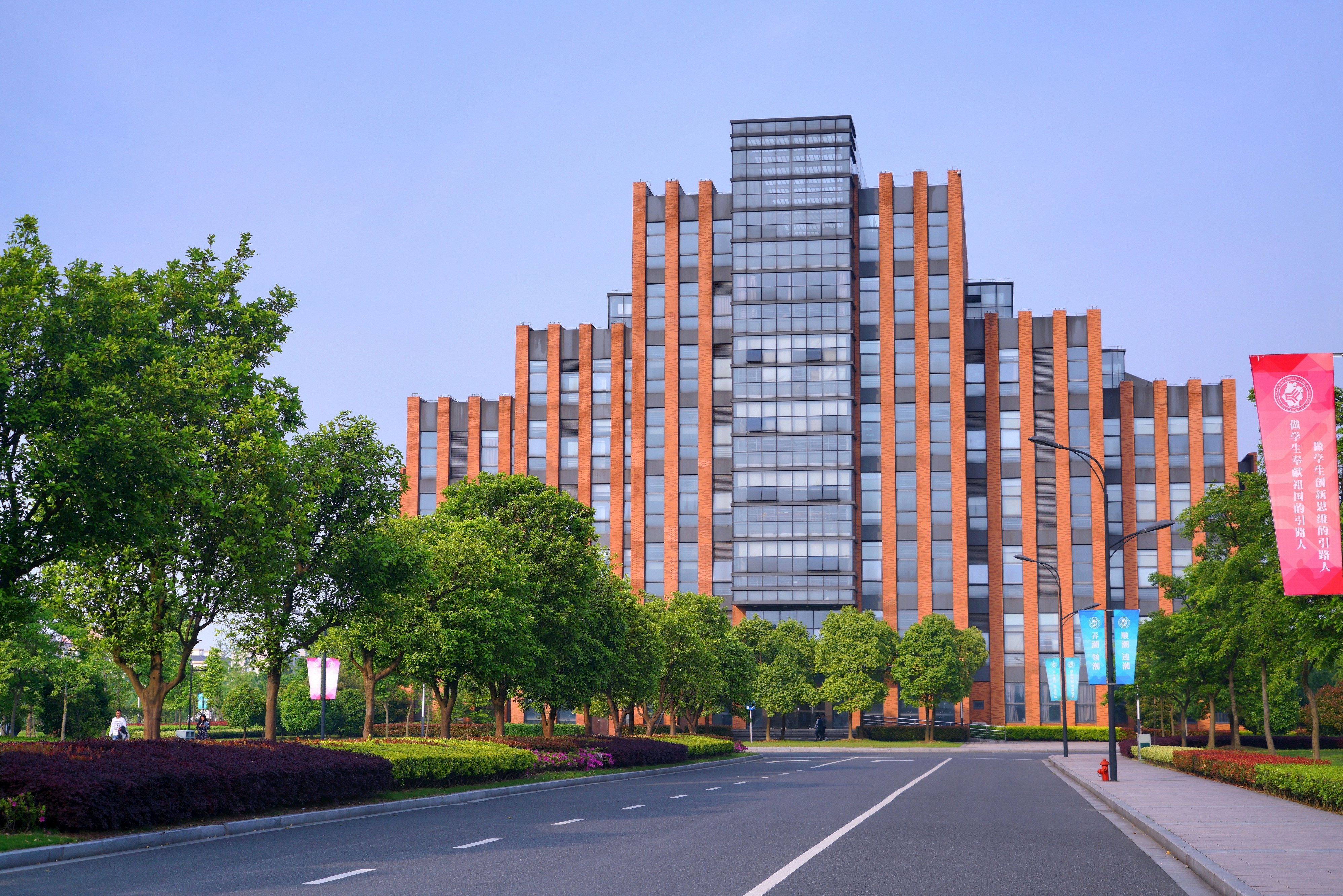 浙江財經學院東方學院_浙江財經大學東方學院學生會_上海財經浙江學院學費