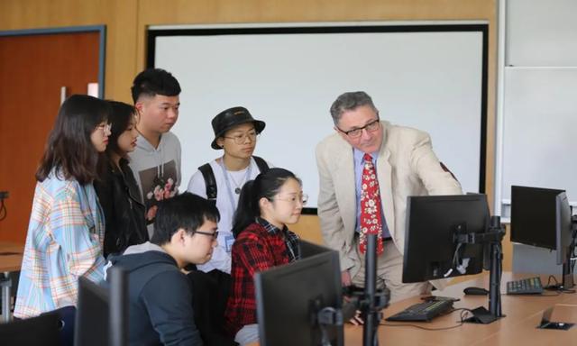 法國大學留學和西班牙留學怎么樣_法國留學語言要求_澳門留學 語言