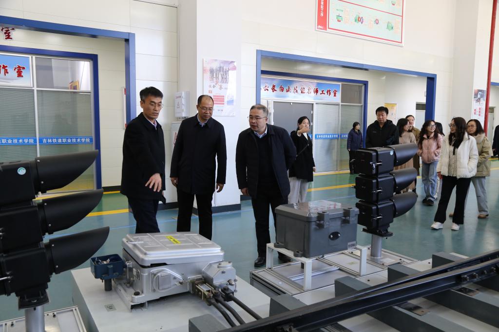 吉林省專科分數線_吉林?？谱畹头謹稻€_2021高考吉林?？品謹稻€
