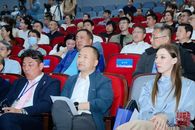 遼寧對外貿易大學_遼寧貿易對外學院官網_遼寧對外貿易學院