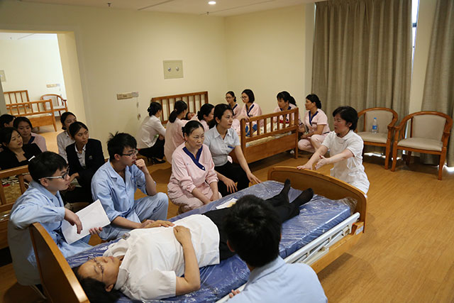 養老院英語_養老服務英語_養老英語
