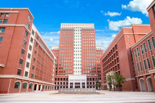 耶魯大學_耶魯藝術學院_耶魯