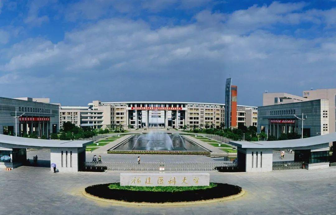 日本的大學假期怎么放假_日本大學生活動_日本慶應大學