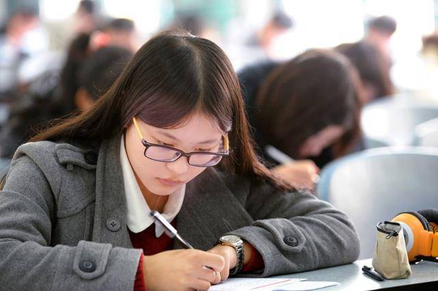 證書丟失補辦怎樣寫申請書_丟失的證書怎么辦_四級證書丟了怎么辦