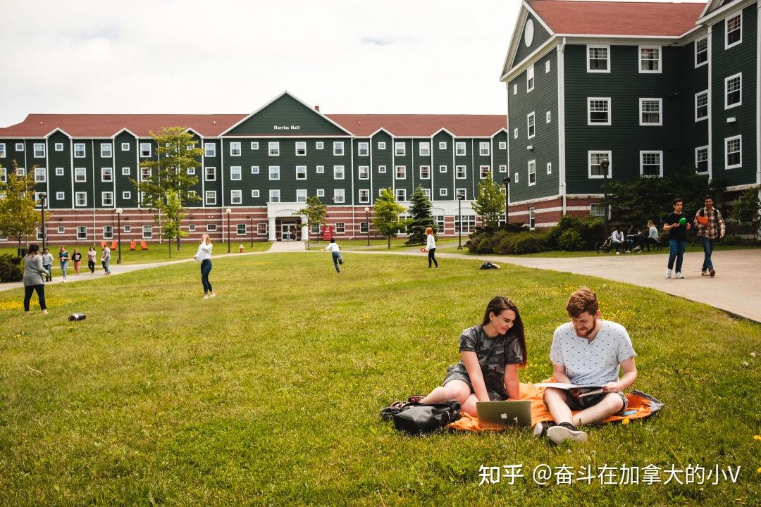 滑鐵盧大學_滑鐵盧大學計算機_滑鐵盧大學留學費用