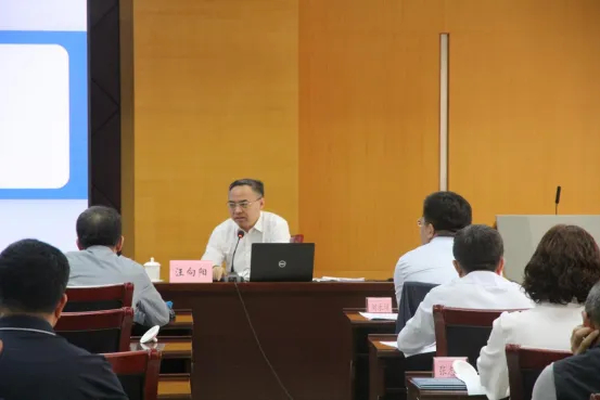 美國口語教程_美國口語_美國口語之父